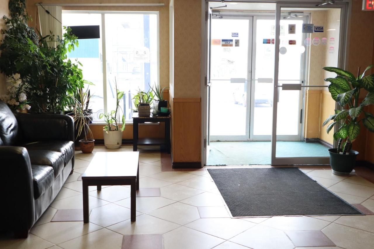 Destination Family Hotel Whitehorse Exterior foto