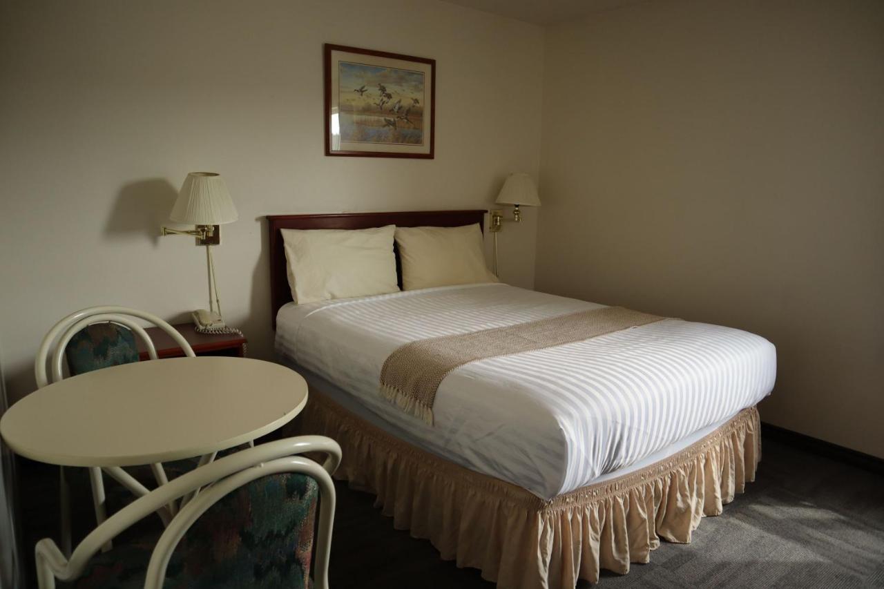 Destination Family Hotel Whitehorse Exterior foto